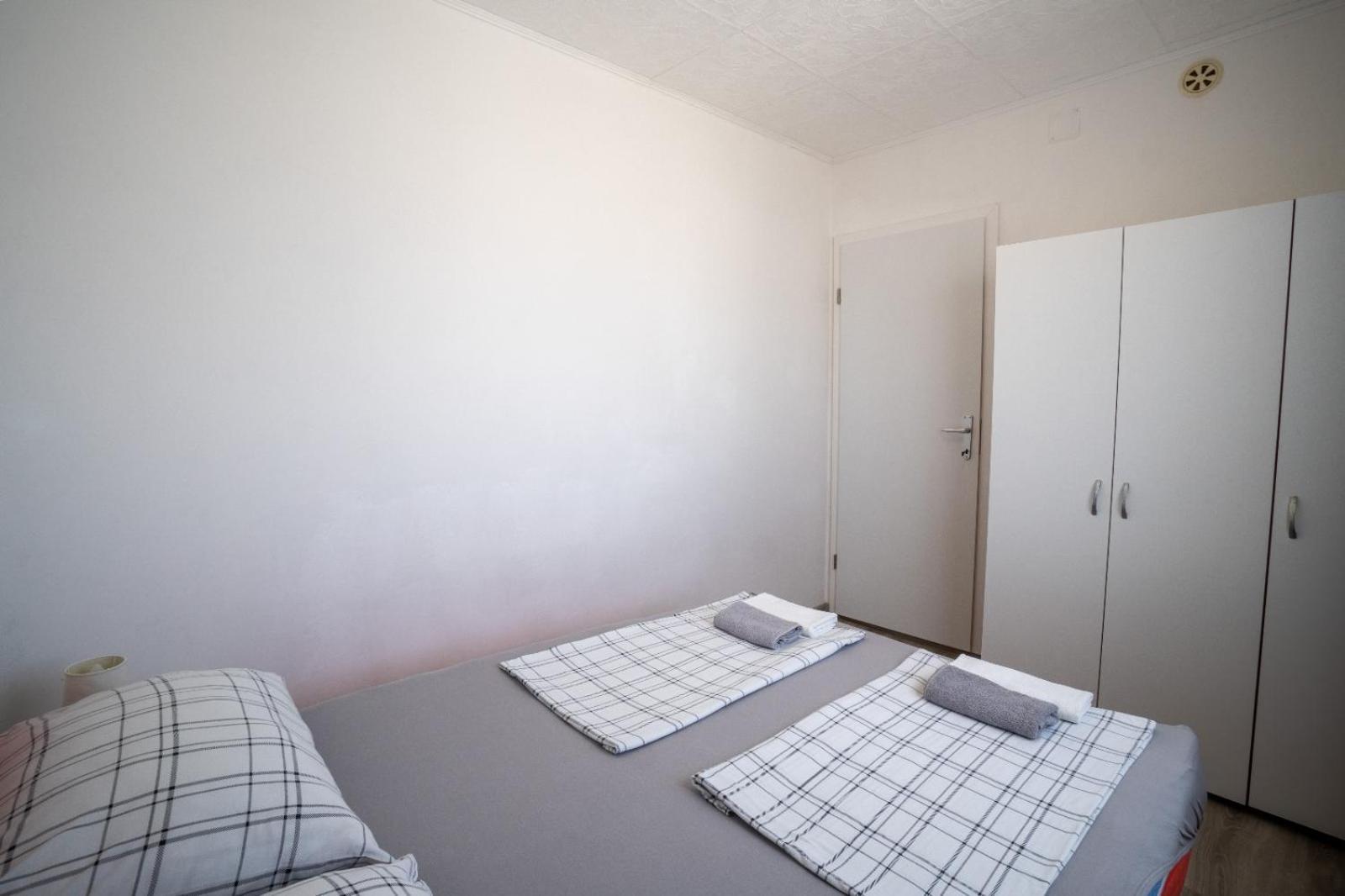 Apartments Pavic Vir Eksteriør bilde