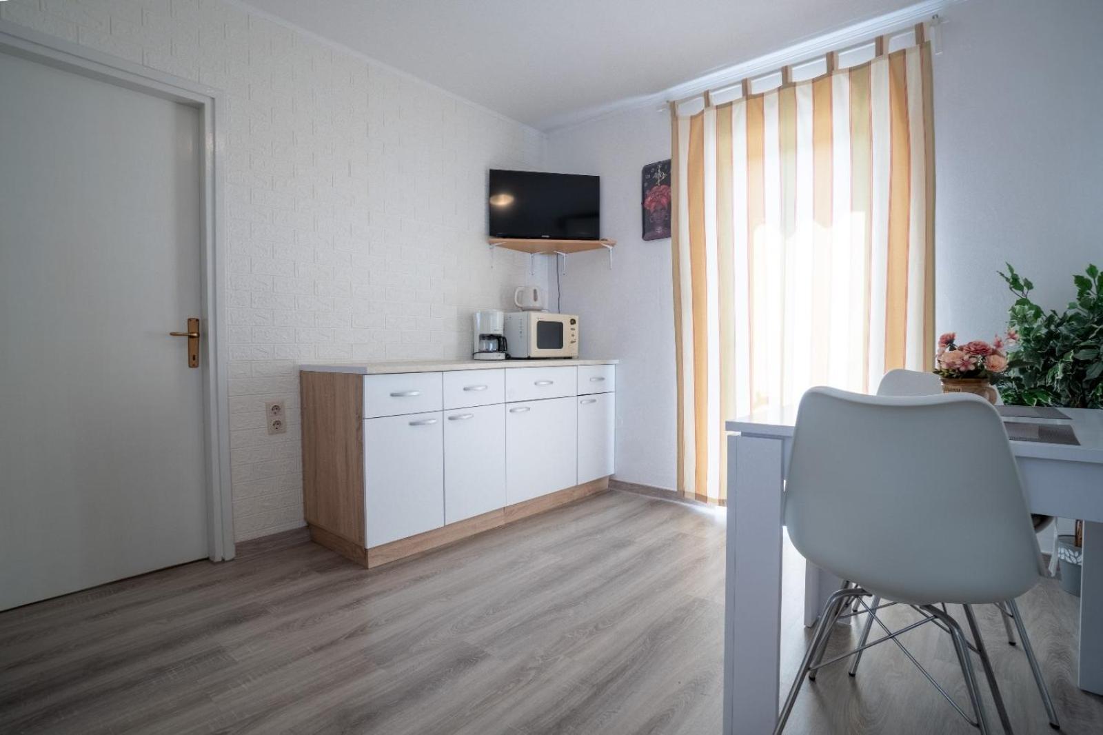 Apartments Pavic Vir Eksteriør bilde